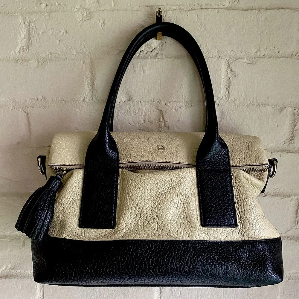 Kate Spade vintage beige / cream black 100% genuine leather shoulder purse